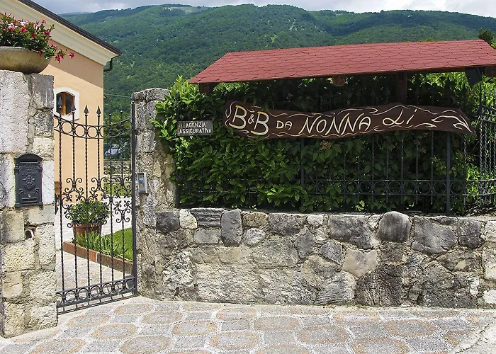 Da Nonna Li And Breakfast Bed & Breakfast 3*